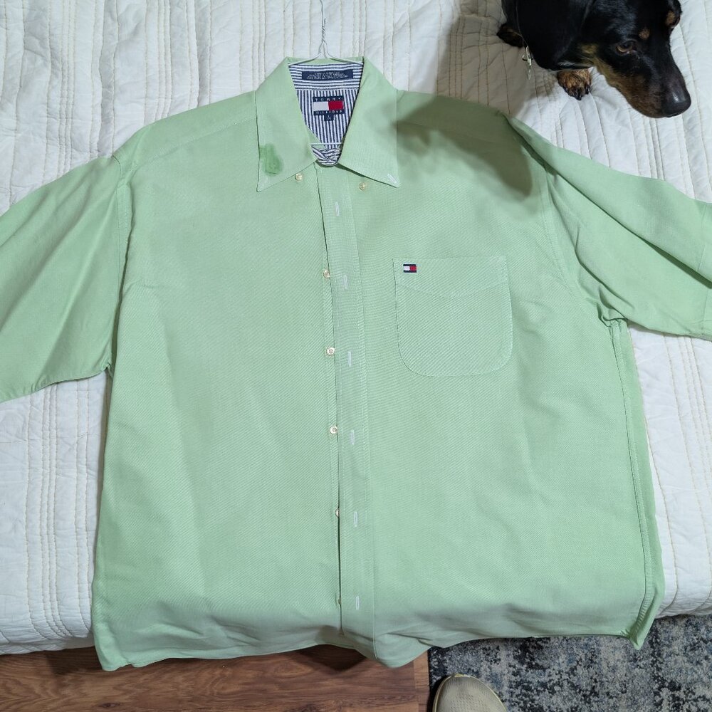 Tommy Hilfiger Men’s Button-Down Shirt – Size Large